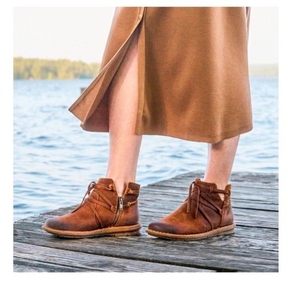 Born TARKILN Glazed Ginger Brown Distressed Leather Ankle Boots Size 7 M